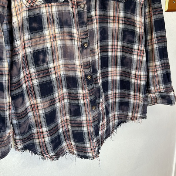 Anthropologie Button Down Shirt - Picture 4 of 7
